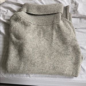 Aritzia babaton Nicolas sweater